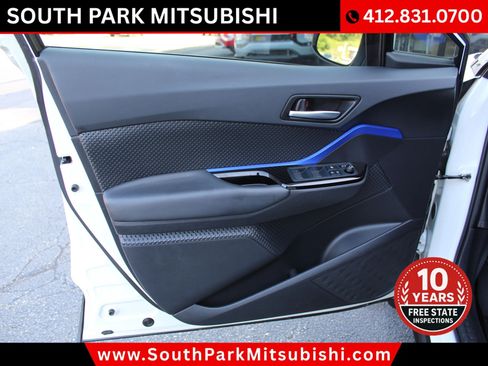 Used 2021 Toyota C-HR XLE FWD image 13