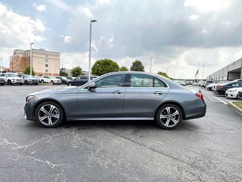 Certified 2019 Mercedes-Benz E 300 4MATIC image 8