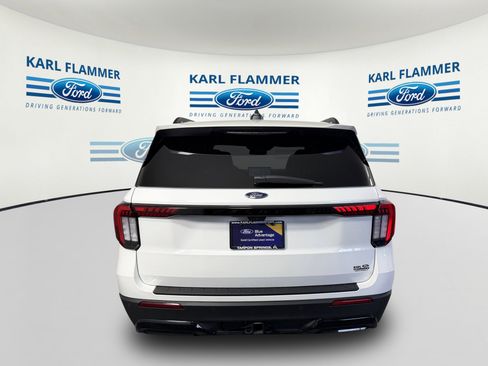 Certified 2025 Ford Explorer ST-Line w/ Premium Package RWD image 4