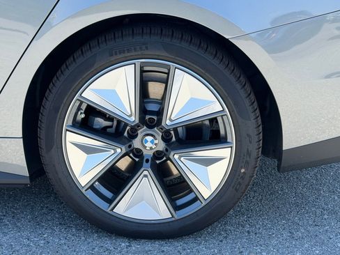 New 2026 BMW i4 eDrive40 w/ Premium Package RWD image 18