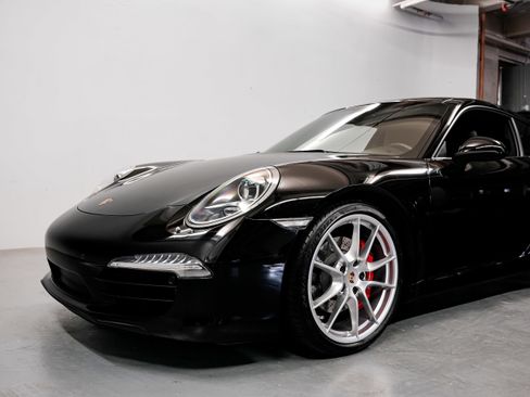 Used 2013 Porsche 911 Carrera S RWD image 32