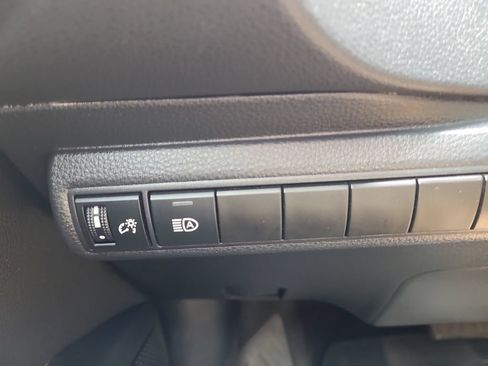 Used 2021 Toyota Corolla SE FWD image 19