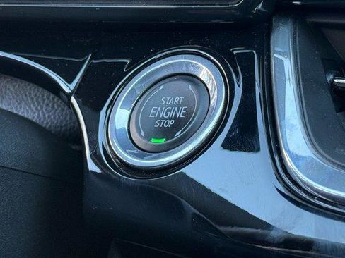 Used 2024 Chevrolet Trax RS w/ Driver Confidence Package image 25