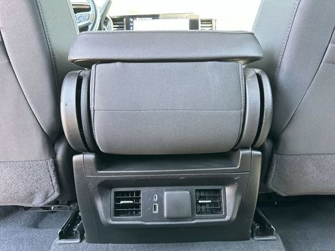 Used 2025 Chevrolet Silverado 2500 LT w/ Convenience Package AWD/4WD image 21
