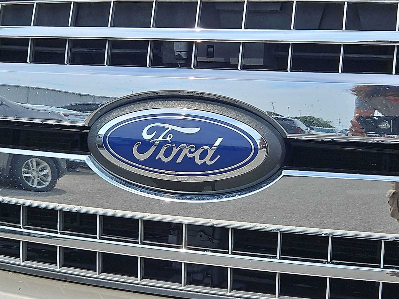 Used 2018 Ford F150 XLT w/ Equipment Group 302A Luxury RWD image 9