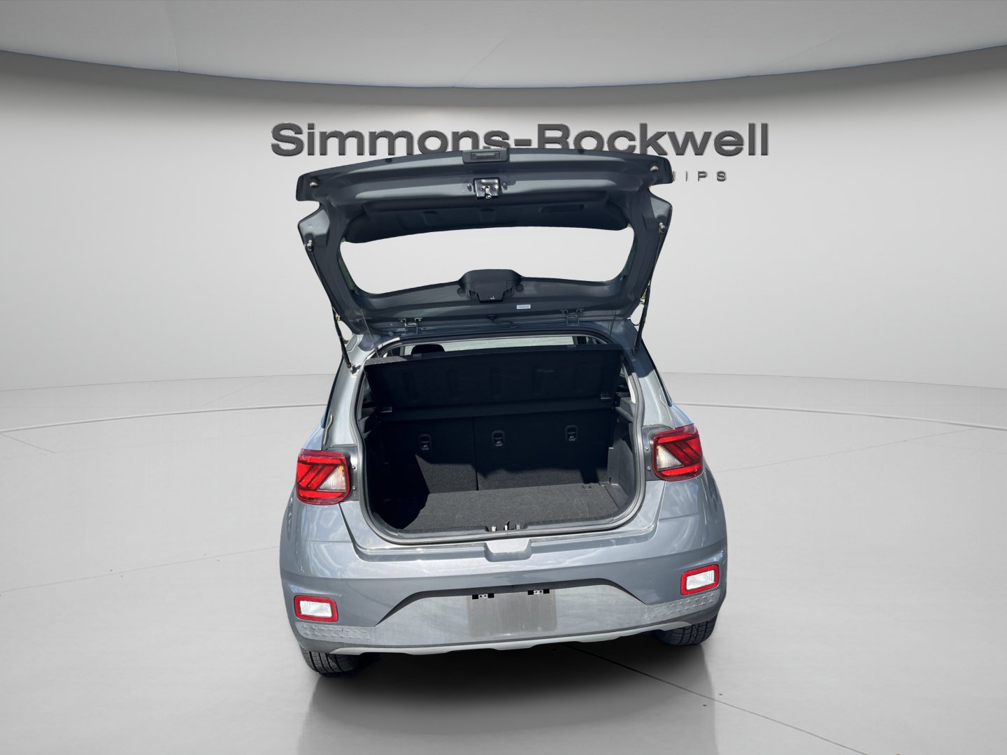 Used 2025 Hyundai Venue SEL FWD image 11