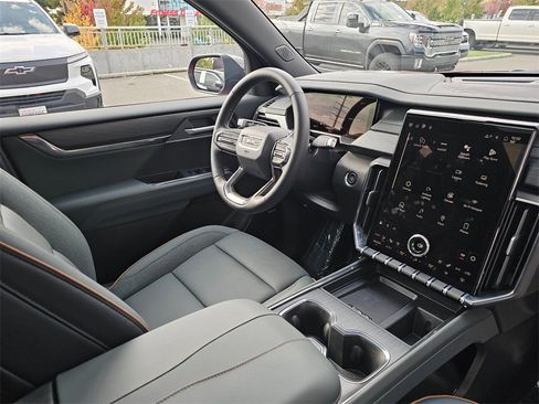 New 2026 GMC Acadia AT4 w/ Luxury Package image 10