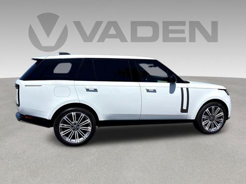 Used 2025 Land Rover Range Rover Long Wheelbase SE AWD/4WD image 26