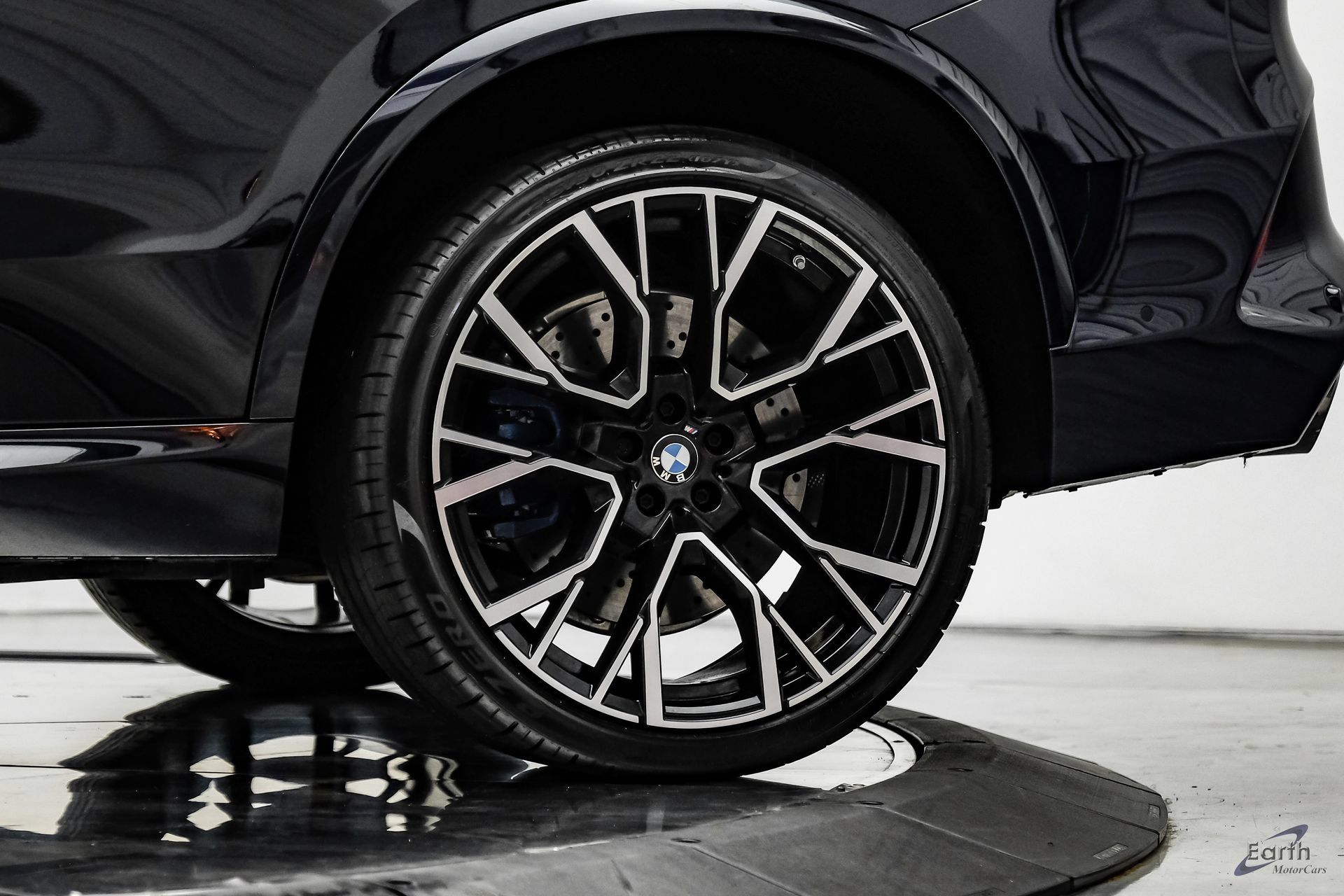 Used 2025 BMW X5 M Competition w/ Executive Package AWD/4WD image 98
