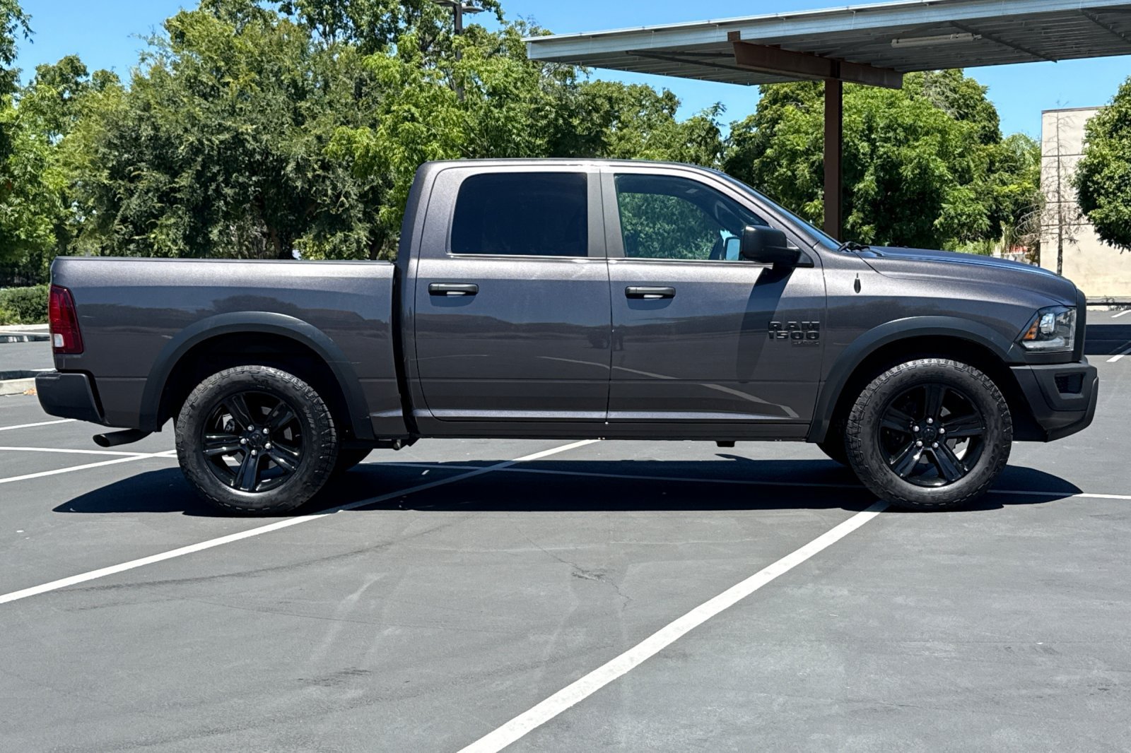 Used 2024 RAM 1500 Warlock RWD image 8