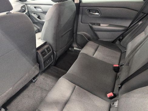 Used 2025 Nissan Rogue SV AWD/4WD image 21