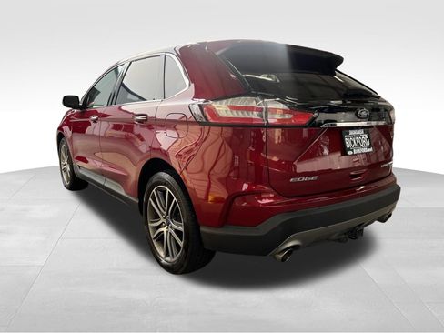 Used 2019 Ford Edge Titanium w/ Cold Weather Package AWD/4WD image 8