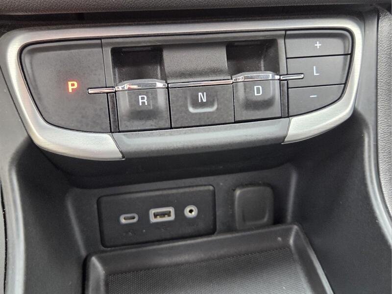Used 2024 GMC Terrain SLE AWD/4WD image 26