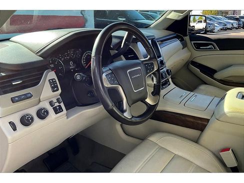 Used 2019 GMC Yukon XL Denali w/ Denali Ultimate Package image 14