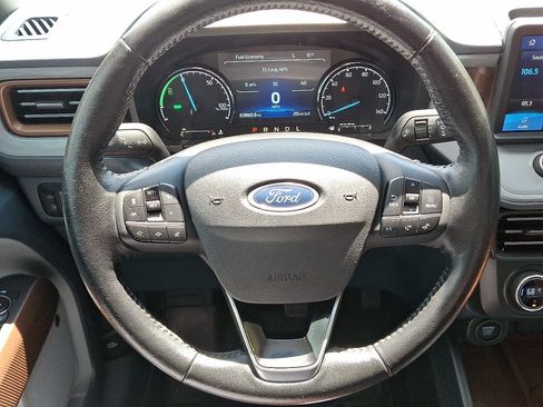 Used 2022 Ford Maverick Lariat w/ Lariat Luxury Package FWD image 20