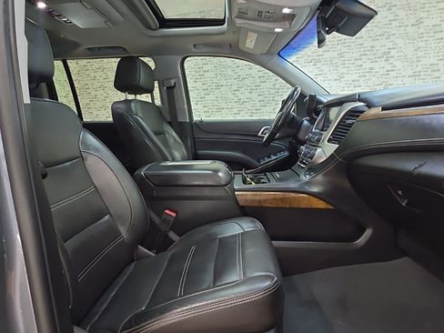 Used 2019 GMC Yukon XL Denali w/ Denali Ultimate Package image 10