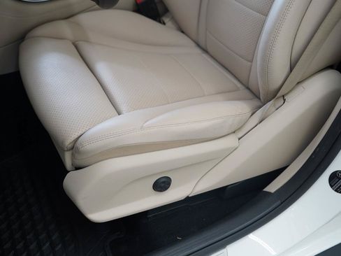 Used 2017 Mercedes-Benz GLC 300 image 28