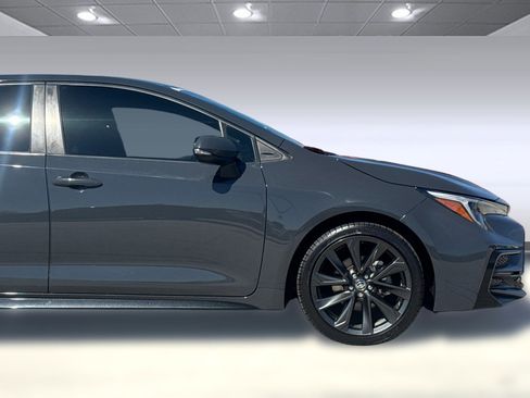 Used 2023 Toyota Corolla SE w/ SE Package image 33