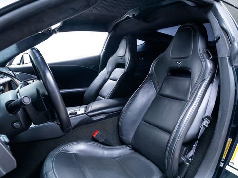 Used 2018 Chevrolet Corvette Grand Sport RWD image 16
