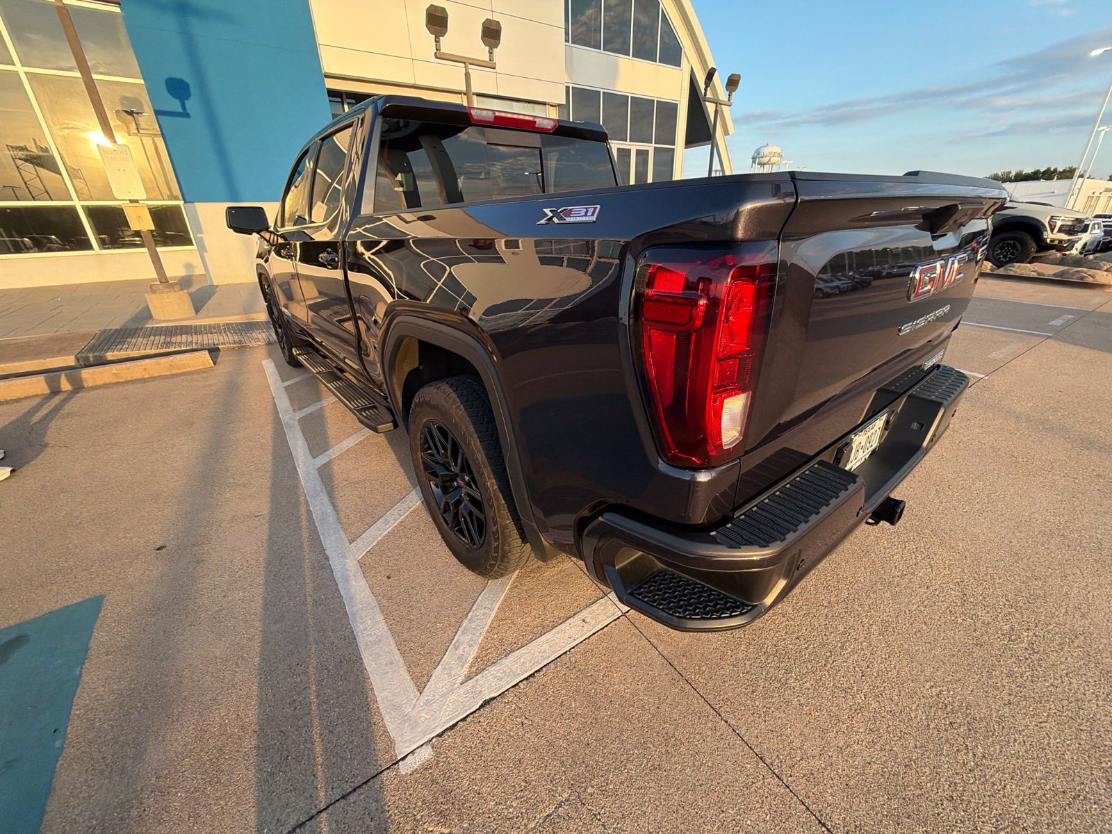 Used 2025 GMC Sierra 1500 Elevation w/ Elevation Premium Package AWD/4WD image 16