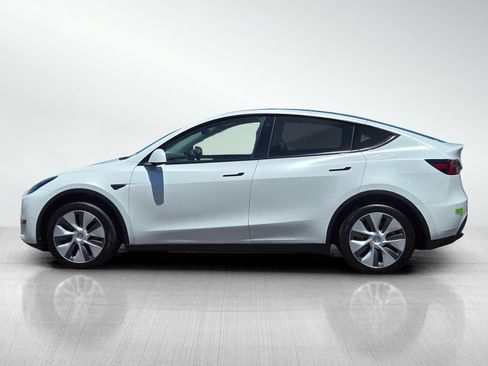 Used 2023 Tesla Model Y Long Range AWD/4WD image 8