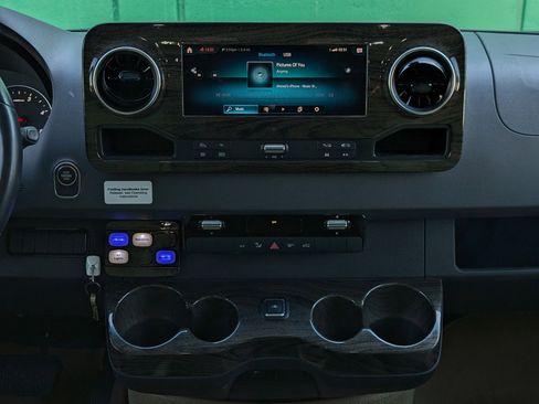 Used 2019 Mercedes-Benz Sprinter 170 Cargo image 43