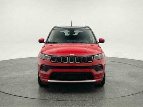 Used 2025 Jeep Compass Limited image 1