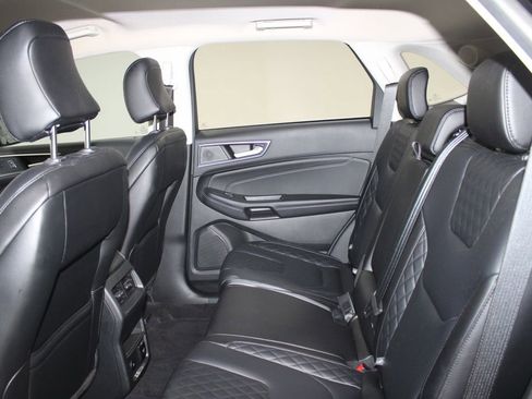 Used 2024 Ford Edge Titanium AWD/4WD image 23