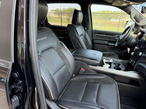 Used 2021 RAM 1500 Laramie w/ Sport Appearance Package AWD/4WD image 18