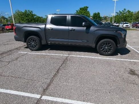 Used 2024 Toyota Tundra Platinum AWD/4WD image 10