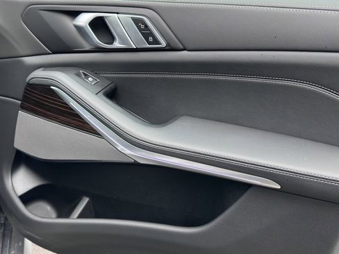 Used 2026 BMW X5 xDrive40i w/ M Sport Package image 7