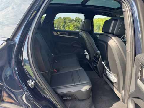New 2025 Porsche Cayenne image 20