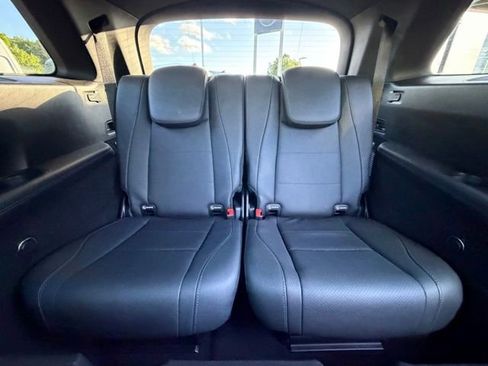 Used 2023 Mercedes-Benz GLS 450 4MATIC image 16