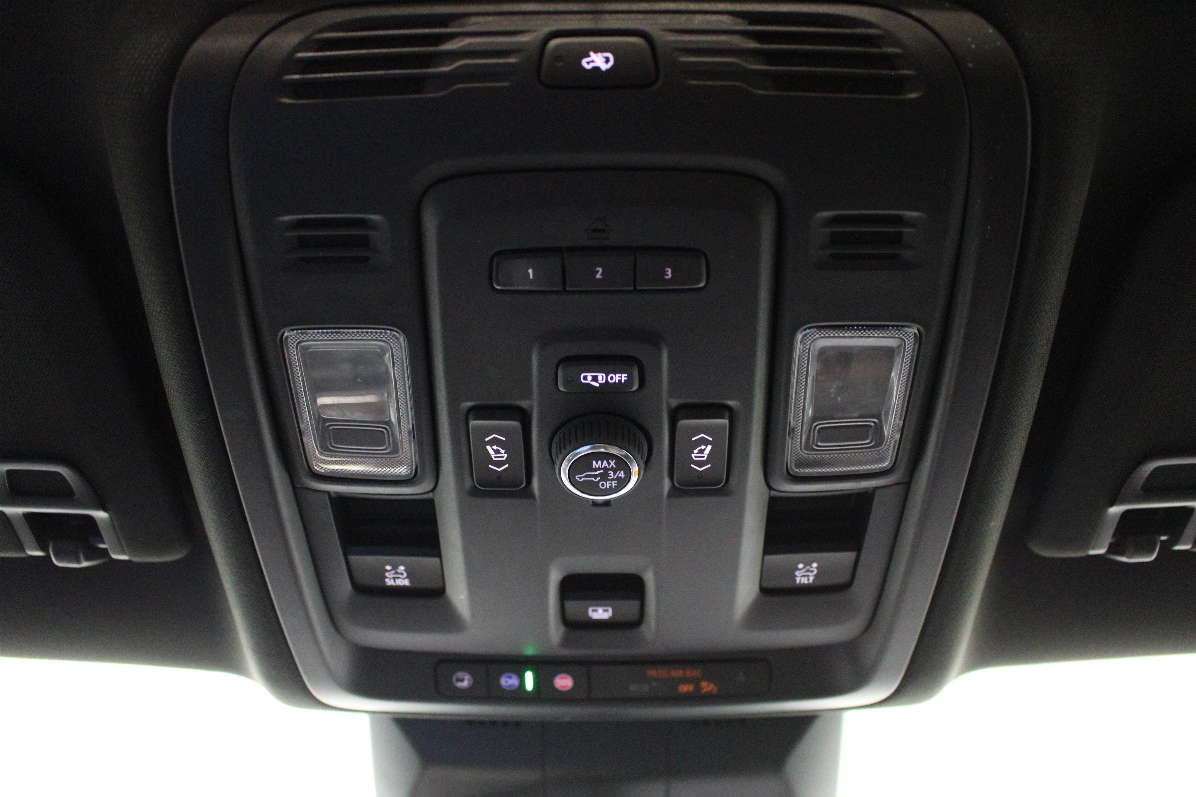 Certified 2024 Cadillac Escalade Premium Luxury w/ Performance Package AWD/4WD image 21
