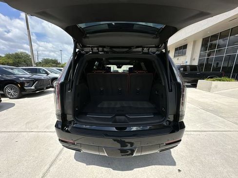 Certified 2026 Cadillac Escalade Sport AWD/4WD image 34