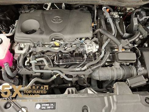 Certified 2024 Toyota Sienna LE image 33