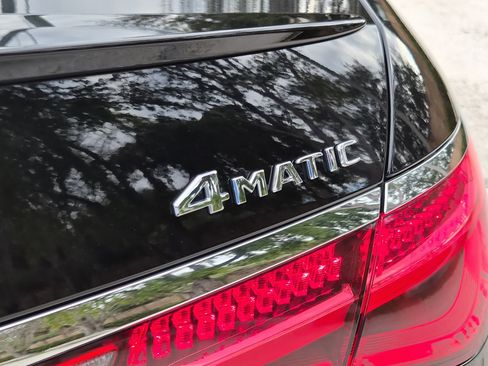 Used 2023 Mercedes-Benz S 580 4MATIC Sedan w/ Warmth & Comfort Package image 8