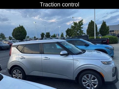 Used 2020 Kia Soul LX FWD image 10