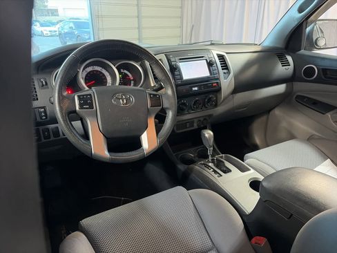 Used 2013 Toyota Tacoma PreRunner image 23