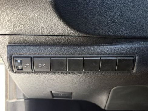 Used 2025 Toyota Corolla LE FWD image 22