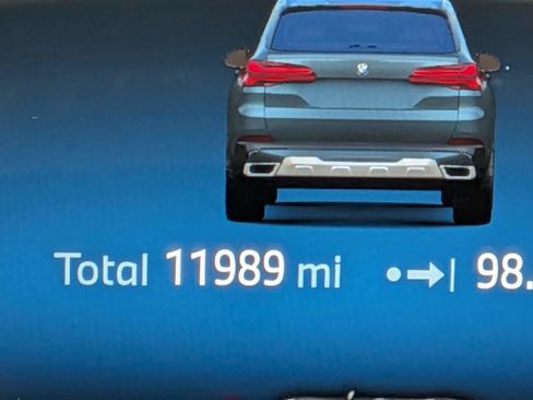 Used 2025 BMW X5 xDrive40i w/ Climate Comfort Package image 22