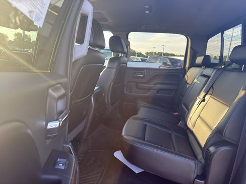 Used 2015 GMC Sierra 1500 SLT w/ SLT Crew Cab Value Package AWD/4WD image 30