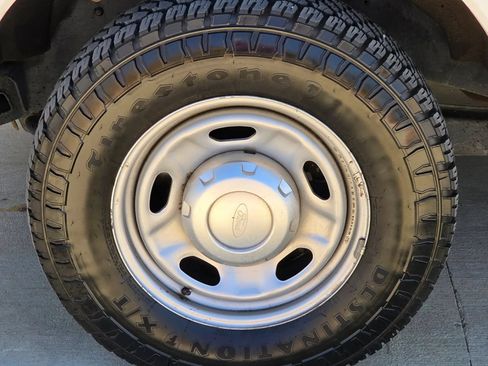 Used 2021 Ford F250 XL w/ Power Equipment Group RWD image 32