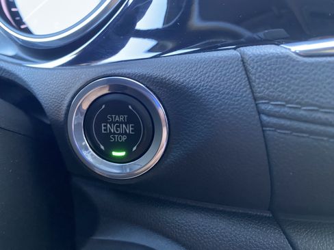 Used 2022 Buick Encore GX Select FWD image 27
