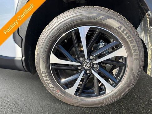 Used 2025 Toyota Corolla Cross AWD Hybrid image 24