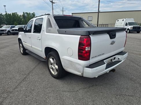 Used 2007 Chevrolet Avalanche LTZ w/ LTZ Preferred Equipment Group AWD/4WD image 5