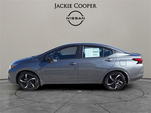 New 2025 Nissan Versa SR w/ Trunk Package image 2