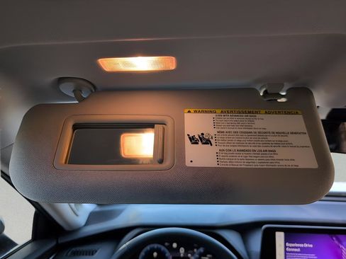 Used 2024 Toyota Grand Highlander FWD image 30