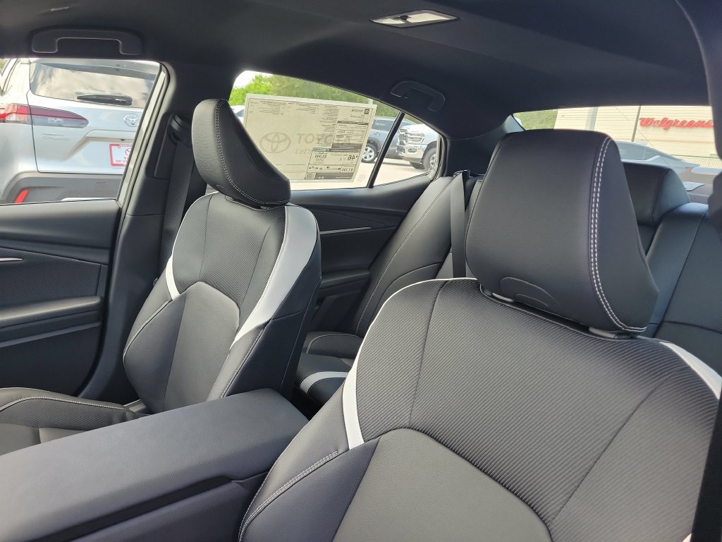 Used 2026 Toyota Camry SE w/ Convenience Package FWD image 21