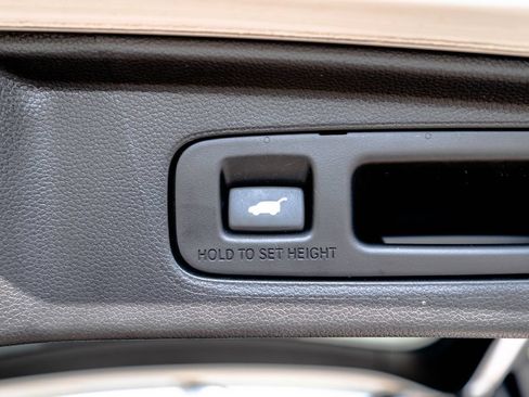 Used 2023 Honda CR-V EX-L image 39